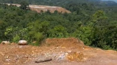 Perluas Area Tambang,  PT SSM  Serobot Lahan dan Gusur Kebun serta Rumah Warga