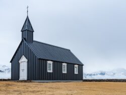 Dua Kelompok Jemaat Gereja di Jakarta Bentrok, Pemicunya Perselisihan Penggunaan Gereja