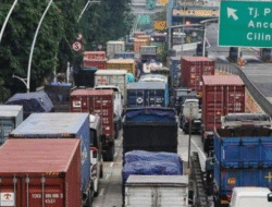 Kemacetan Parah di Pelabuhan Tanjung Priok, Ribuan Truk Antre Tak Bergerak