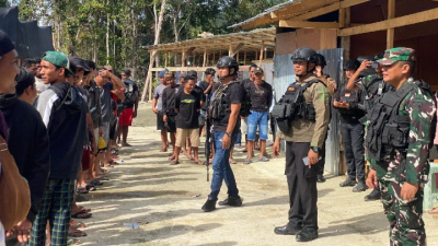 Antisipasi Serangan KKB di Nabire, 198 Pekerja Tambang Termasuk 26 WNA China Dievakuasi